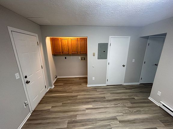 4th image of 1220 Bunker Hill Ct APT A
