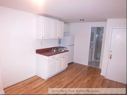 Rented by Gotham City Realty Group | media 18