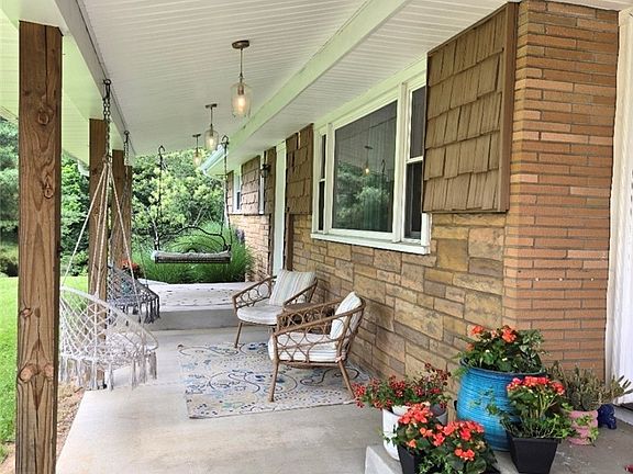 2nd image of 234 Pleasantview Dr