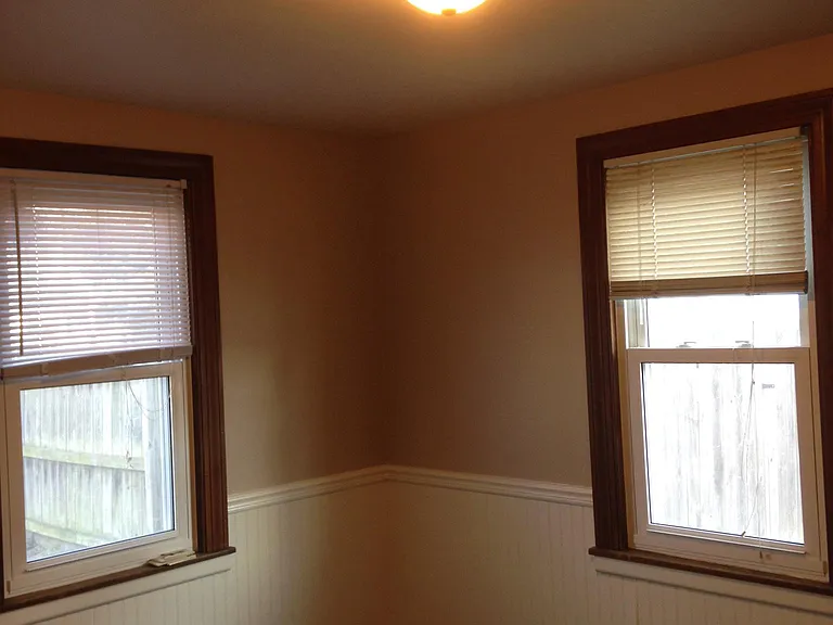 3432 Woodlawn Ave — Photo 6