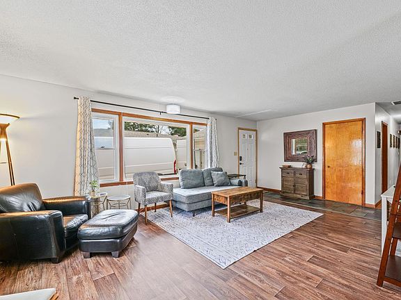 4th image of 2609 Brownfield Rd