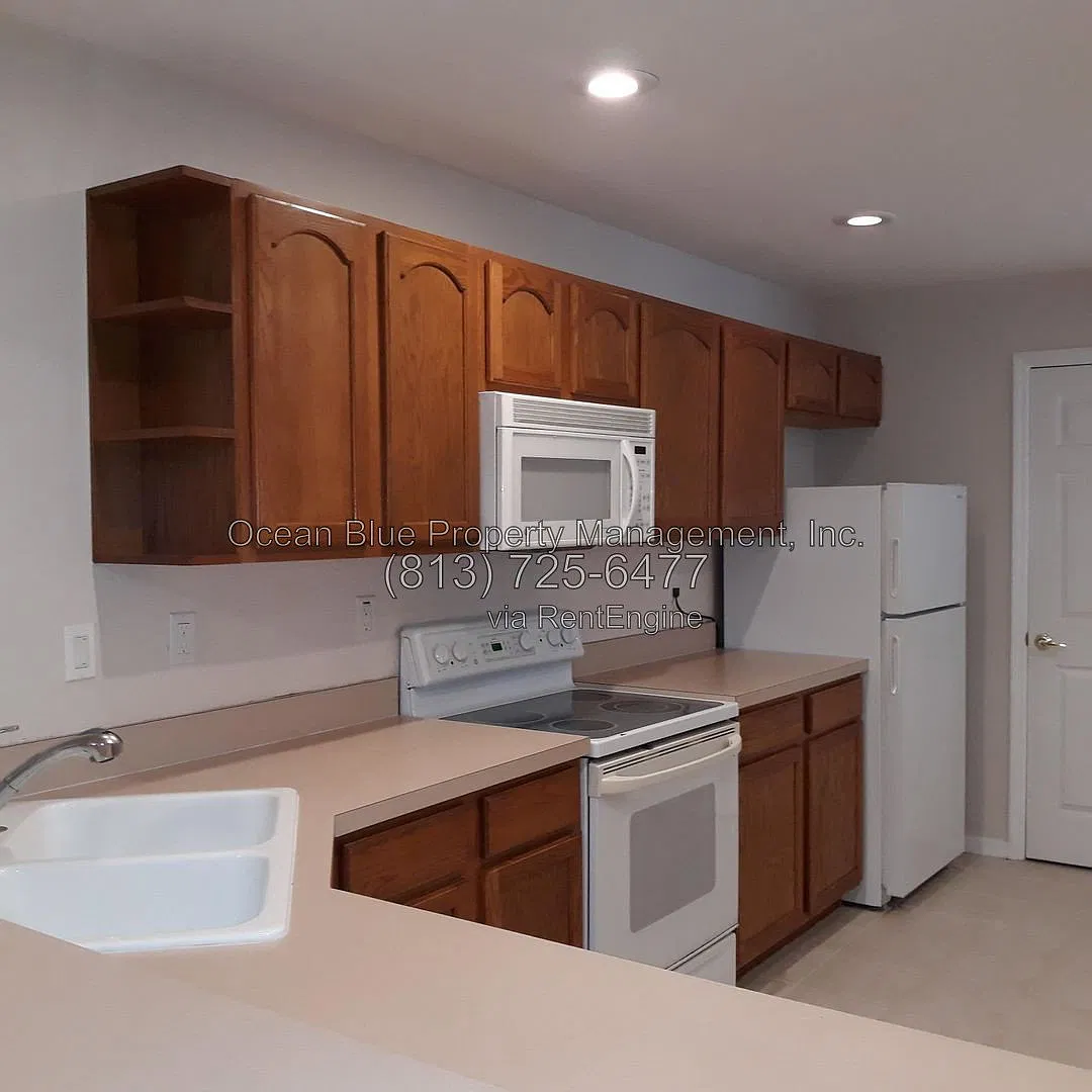 2 bed, 2.0 bath, 1782 sqft, $2,000 — Photo 2
