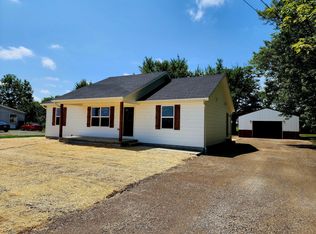 4857 Dickey Rd NE, Bloomingburg, OH 43106