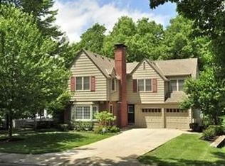 2216 W 49th Ter, Westwood Hills, KS 66205