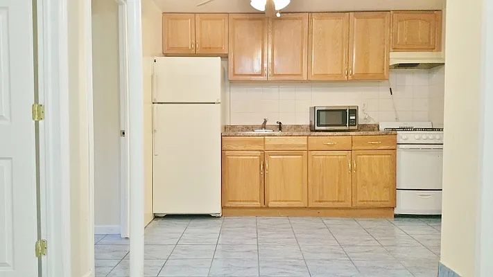 Rented by Azure Realty NY LLC | media 20