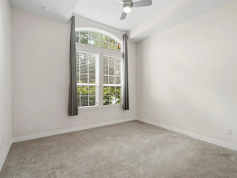 28211 Hidden Brook Ln — Photo 7