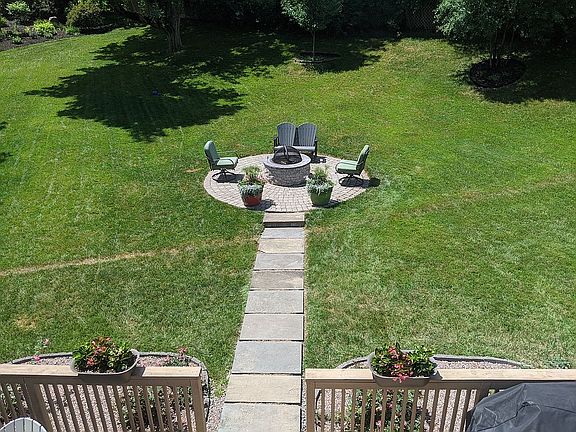 2nd image of 109 Merman Dr