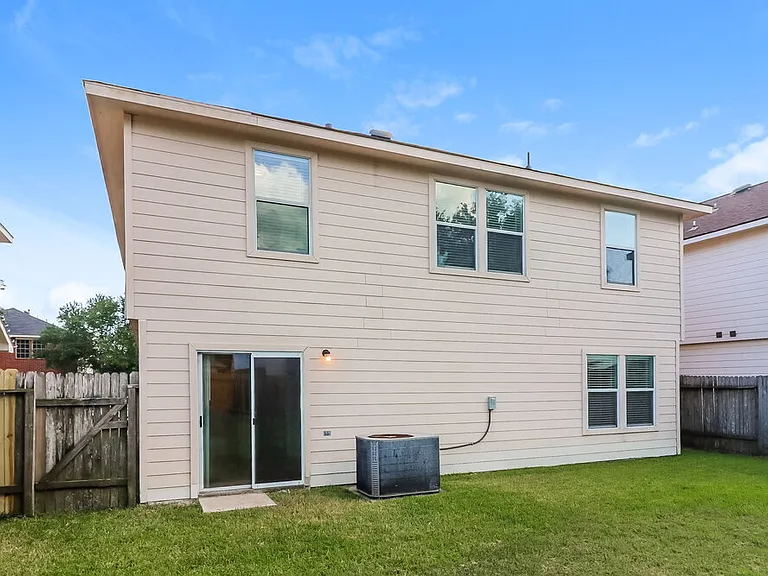 20814 Trenton Valley Ln — Photo 17