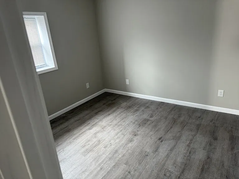 1309 Main St E #15 — Photo 6