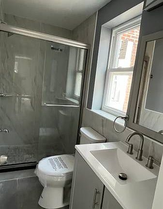 5th image of 425 S 43rd St Floor 3