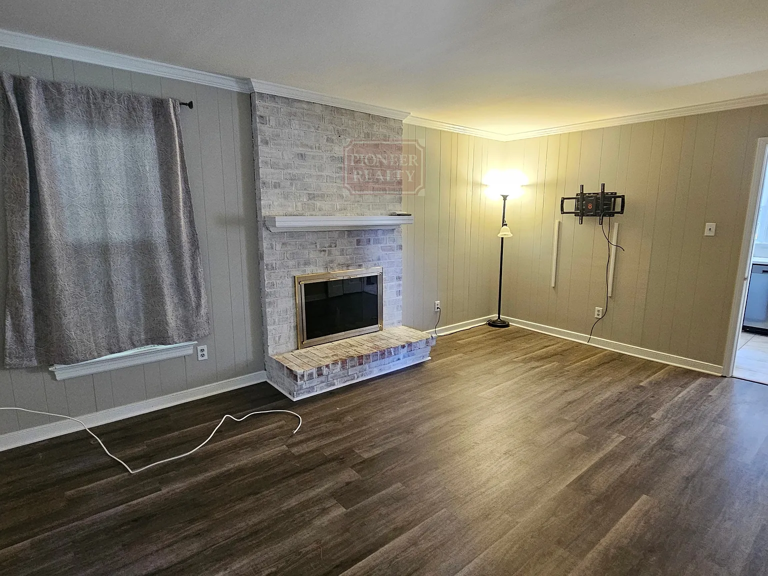 5305 Hill Drive - 1 — Photo 3