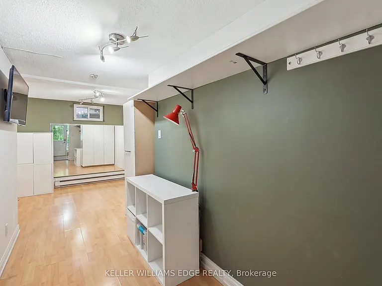 1270 Gainsborough Dr #5 — Photo 16