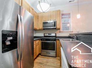1314 W Roscoe St, Chicago, IL 60657