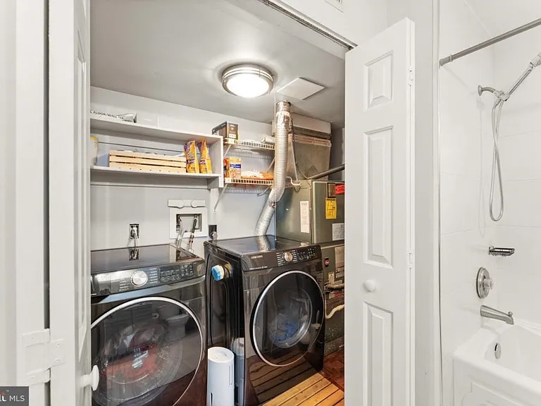124 Fort Evans Rd SE #B — Photo 18