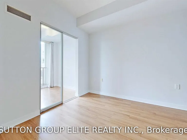 85 Bloor St E #1907 — Photo 11