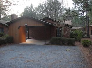 203 Bentwood Ln, Southern Pines, NC 28387