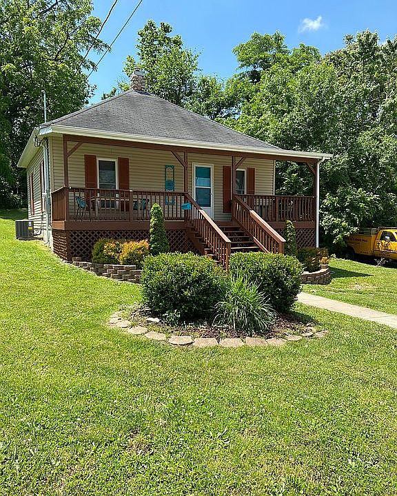 307 E 4th Street