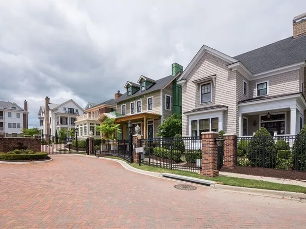 200 Glenn Miller St, Virginia Beach, VA 23451