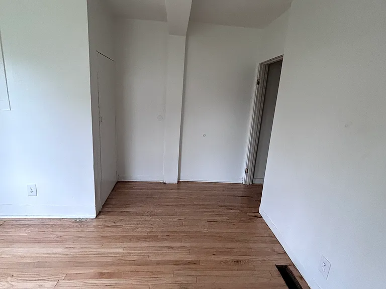 208 Greene St — Photo 18