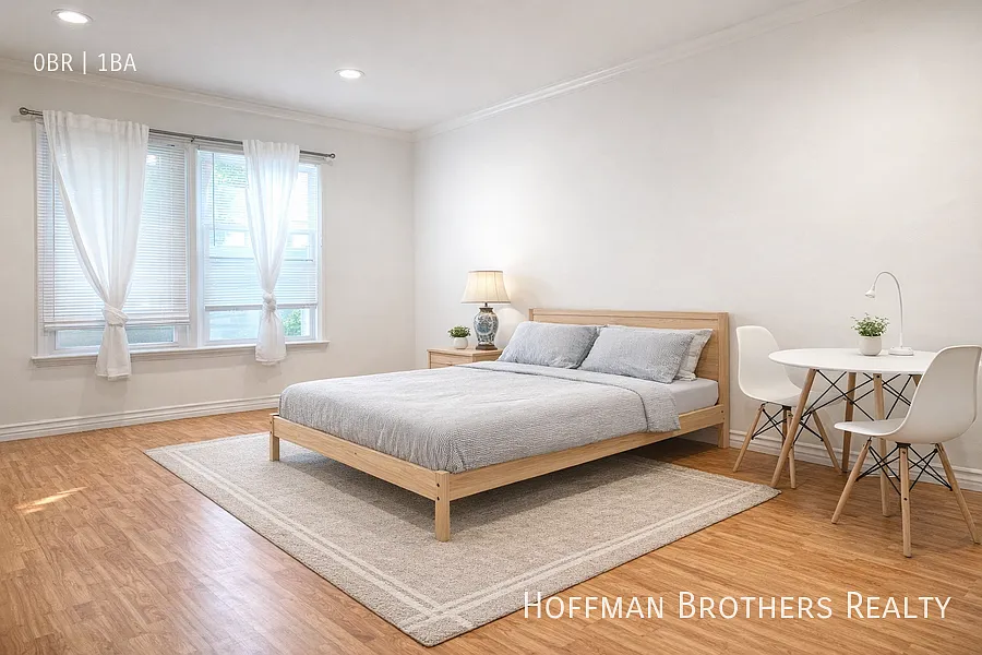 301 N Sycamore Ave Los Angeles, CA 90036 — Photo 2