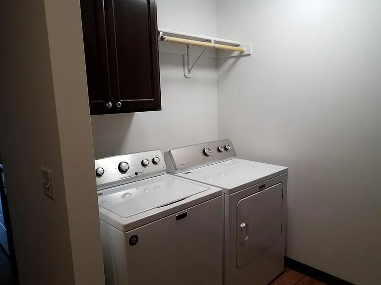 746 Prospect Dr — Photo 4