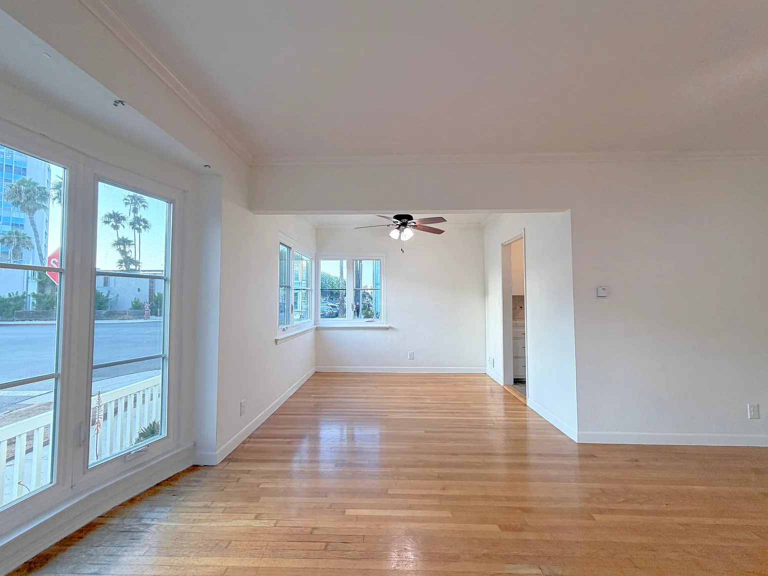 2 bed, 953 sqft, $2,285 — Photo 2