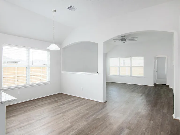 3703 Homestead Ridge Ln — Photo 8