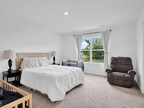 5th image of 4042 Sedgewick Ln