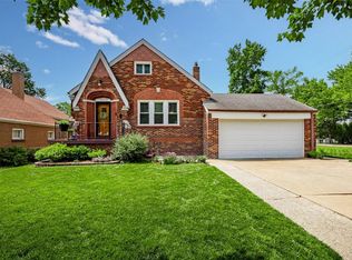 7646 Hawthorne Pl, Saint Louis, MO 63130