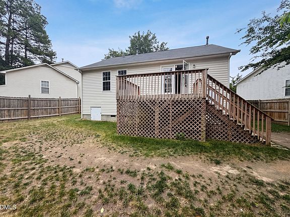 5th image of 2100 Walnut Ridge Ct