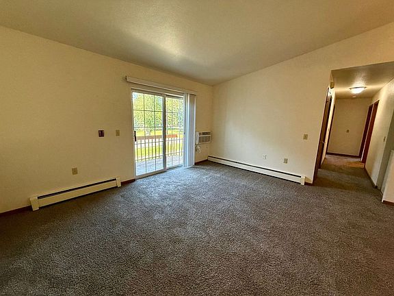4th image of 242 W 4th St #3