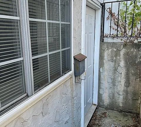 2nd image of 3703 Hylan Blvd #B