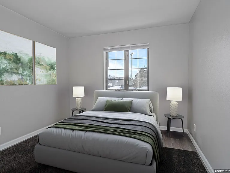 410 Fox Shores Dr — Photo 11