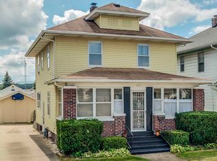 621 W 7th St, Mishawaka, IN