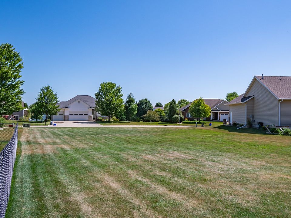 2nd image of 2130 Rosewood Ridge Dr