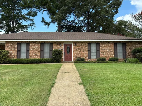 158 Deer Crk E, Pineville, LA 71360