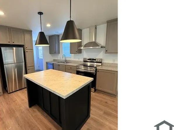 8946 E Chaviot Ave, Mesa, AZ 85208