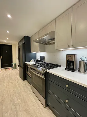 Rented by Compass | media 30