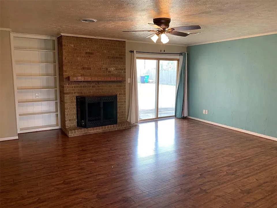 3 bed, 1842 sqft, $2,100 — Photo 4