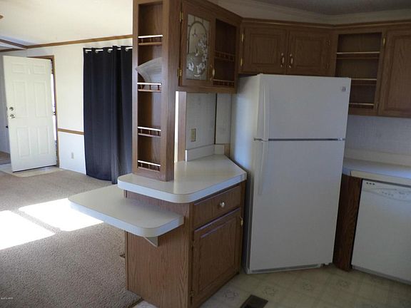 3rd image of 4156 Highwood Dr