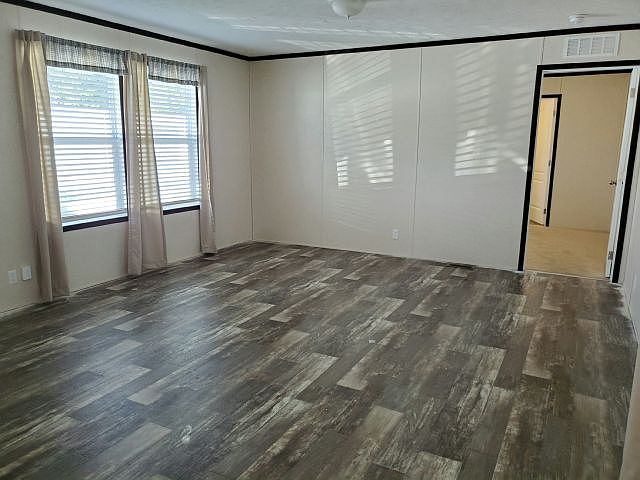 1st image of 11421 6th St NE #282