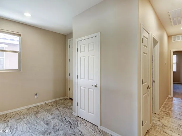40876 W Tamara Ln — Photo 6
