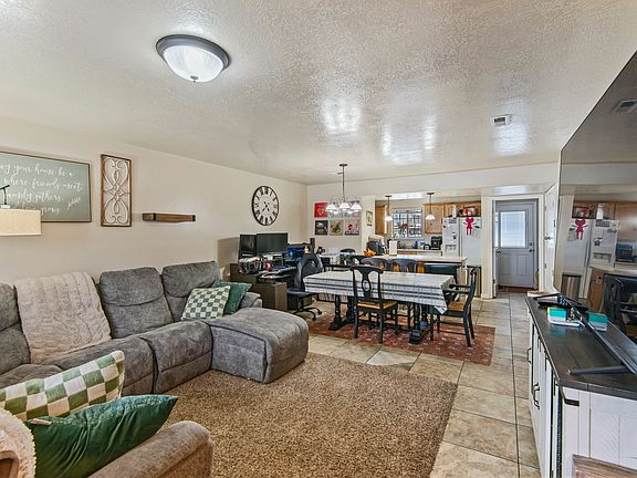 3rd image of 988 S 1760 W