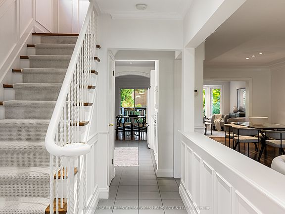 5th image of 27 Berney Cres