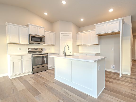 7th image of this home