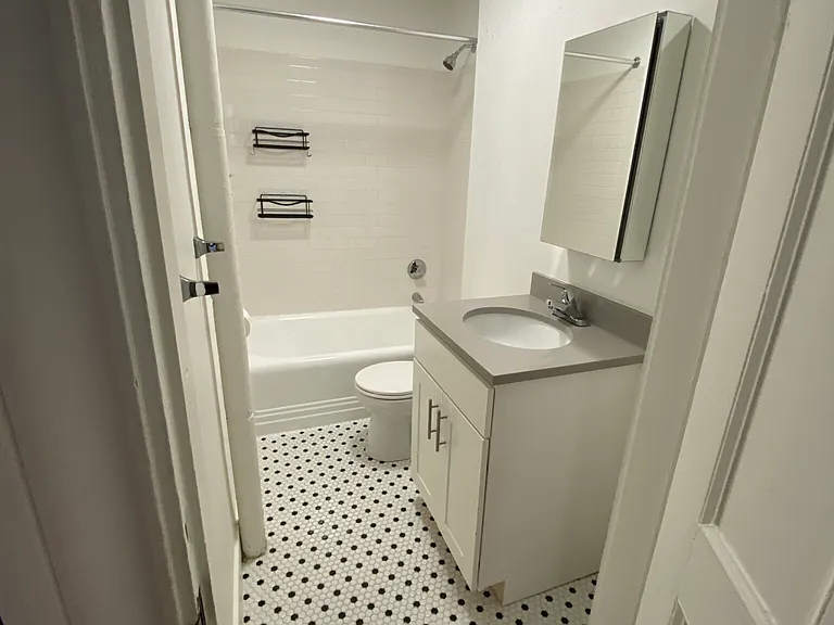 2 Joy St #3 — Photo 5