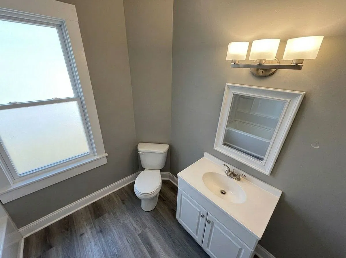 4 bed, 1584 sqft, $2,998 — Photo 4