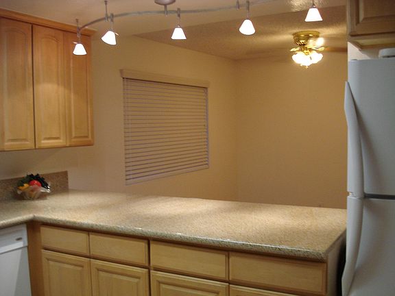 3rd image of 1509 S Marguerita Ave APT B