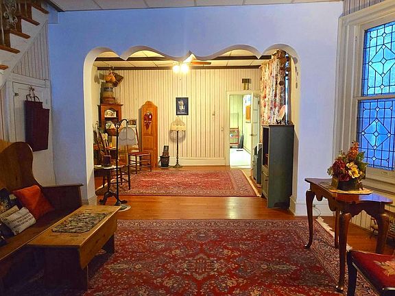 4th image of 5237 Webster St