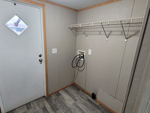 2nd image of 6201 SE 52nd St